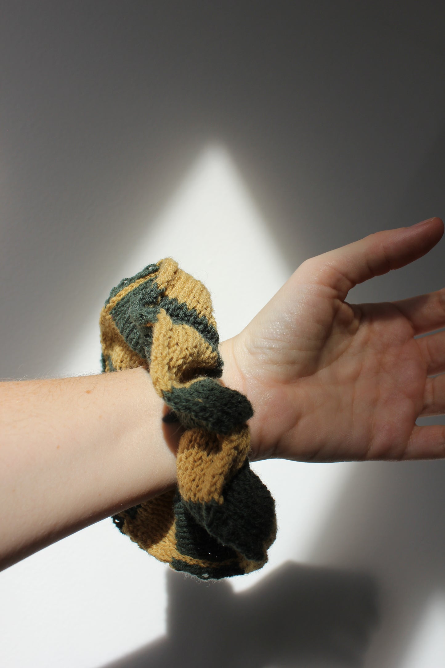 Scrunchie - Green and yellow