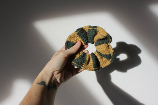 Scrunchie - Green and yellow