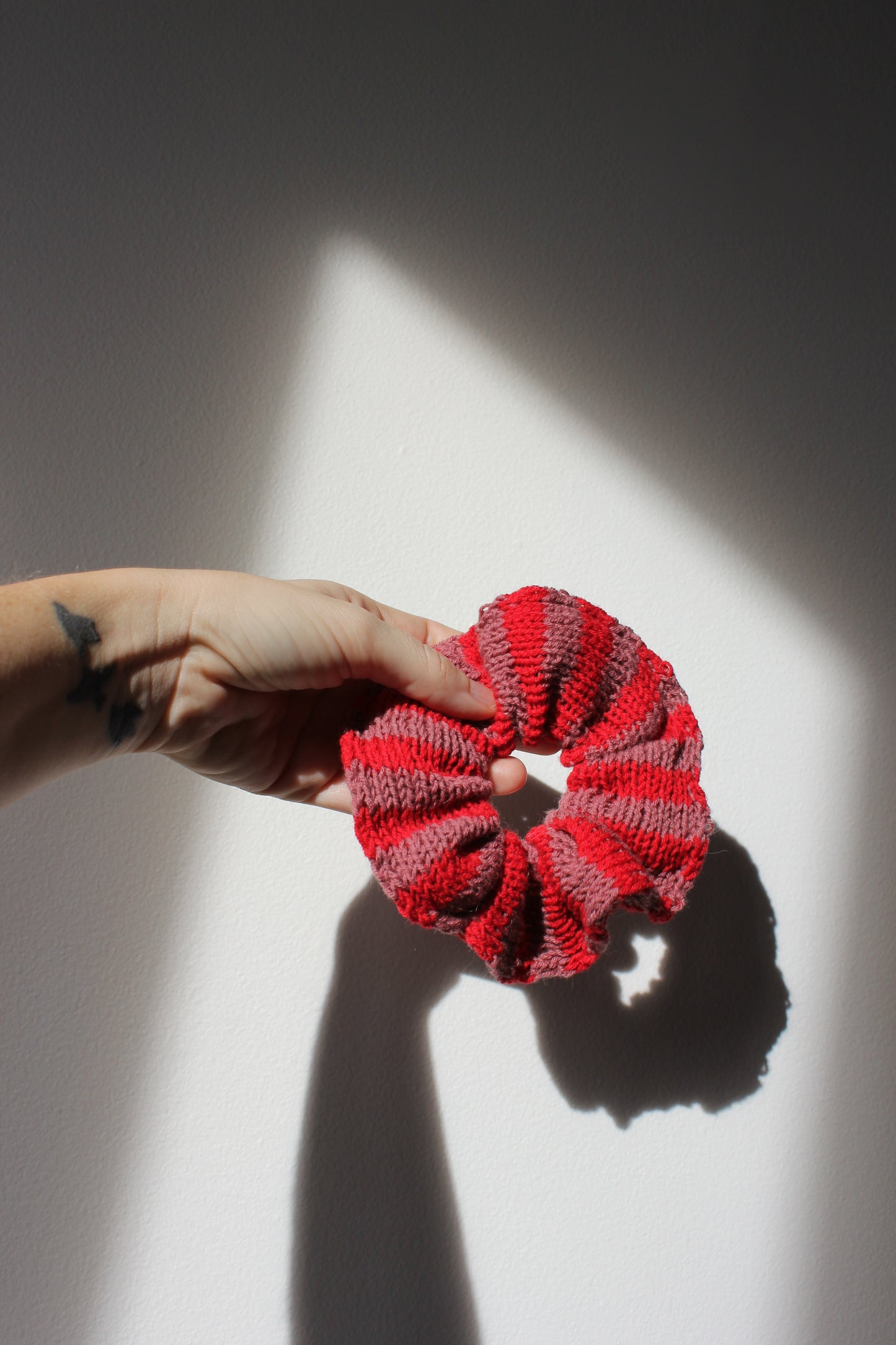 Scrunchie - Red and pink