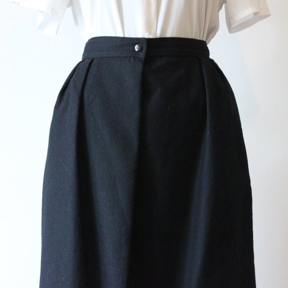 Vintage 80's Anne Marie Beretta Wool Black Skirt