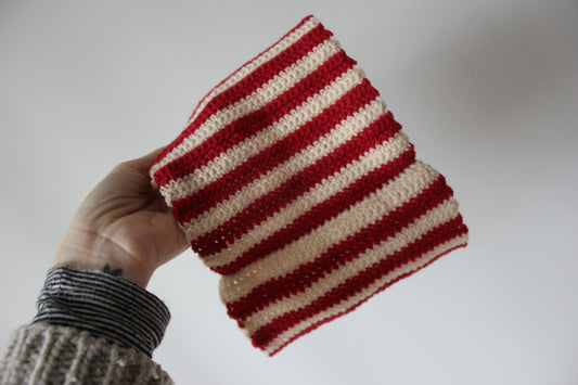 The Striped Neckwarmer (Candy Cane edition)
