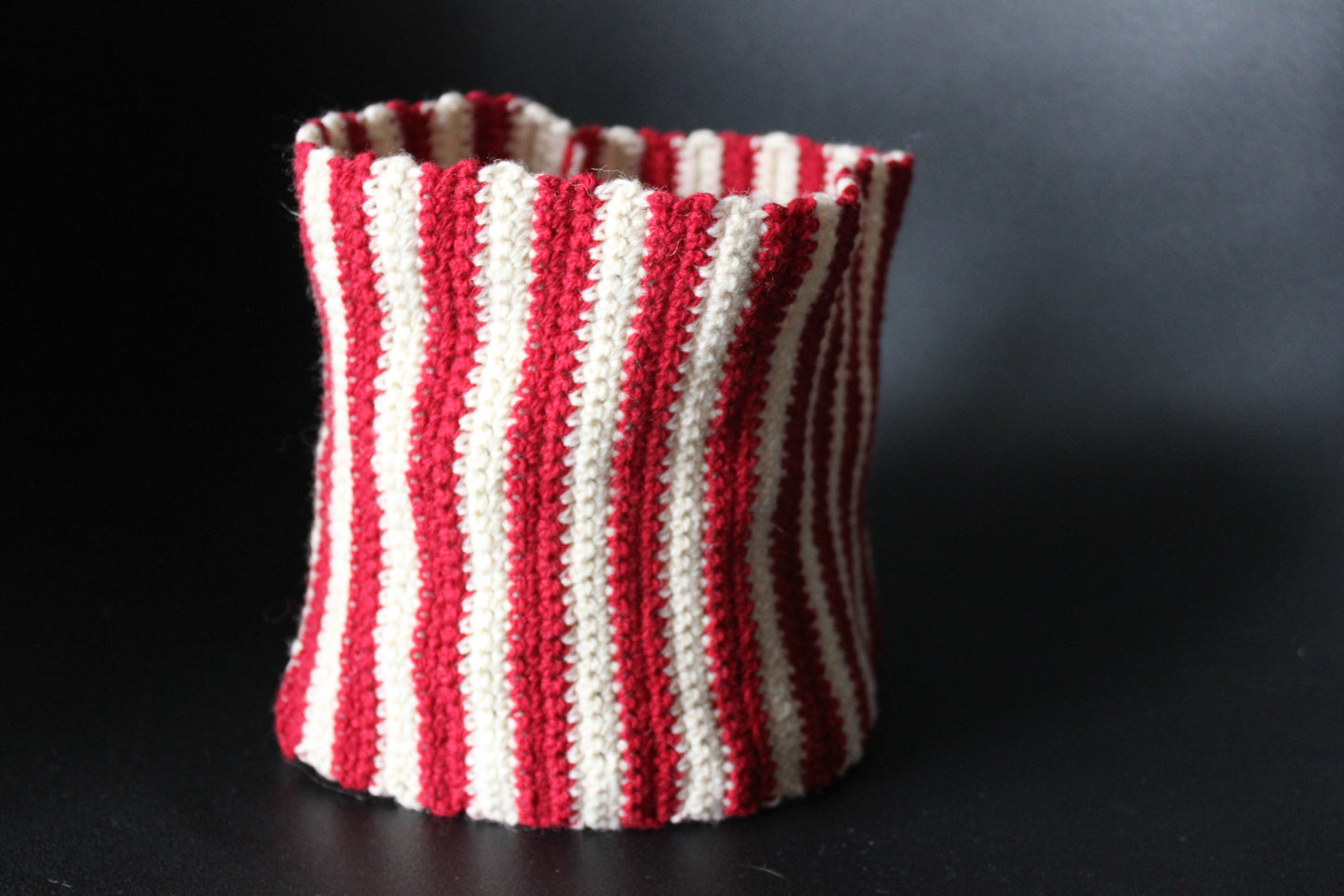 The Striped Neckwarmer (Candy Cane edition)