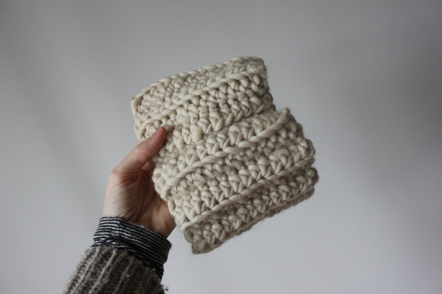 The Chunky Neckwarmer (Cream)