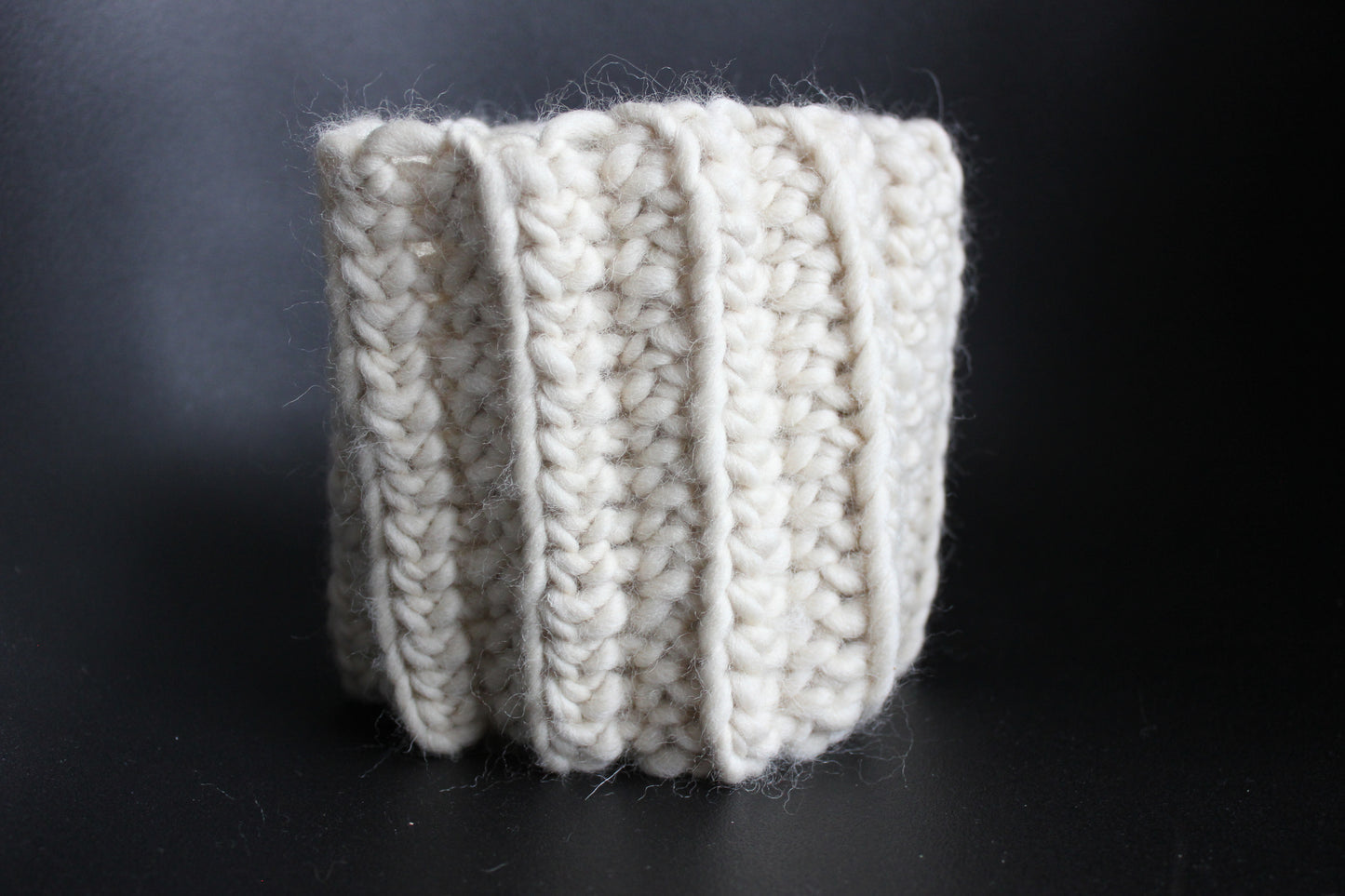 The Chunky Neckwarmer (Cream)