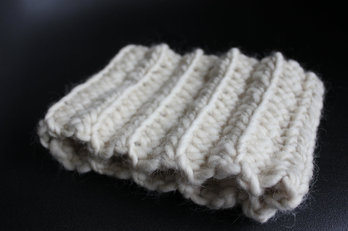 The Chunky Neckwarmer (Cream)