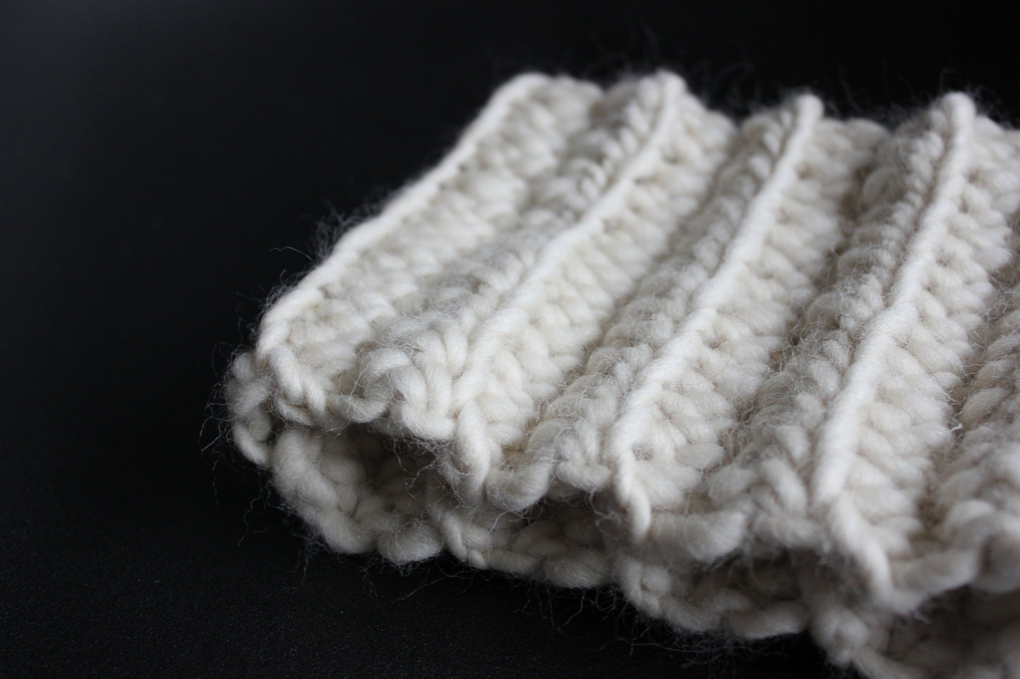 The Chunky Neckwarmer (Cream)