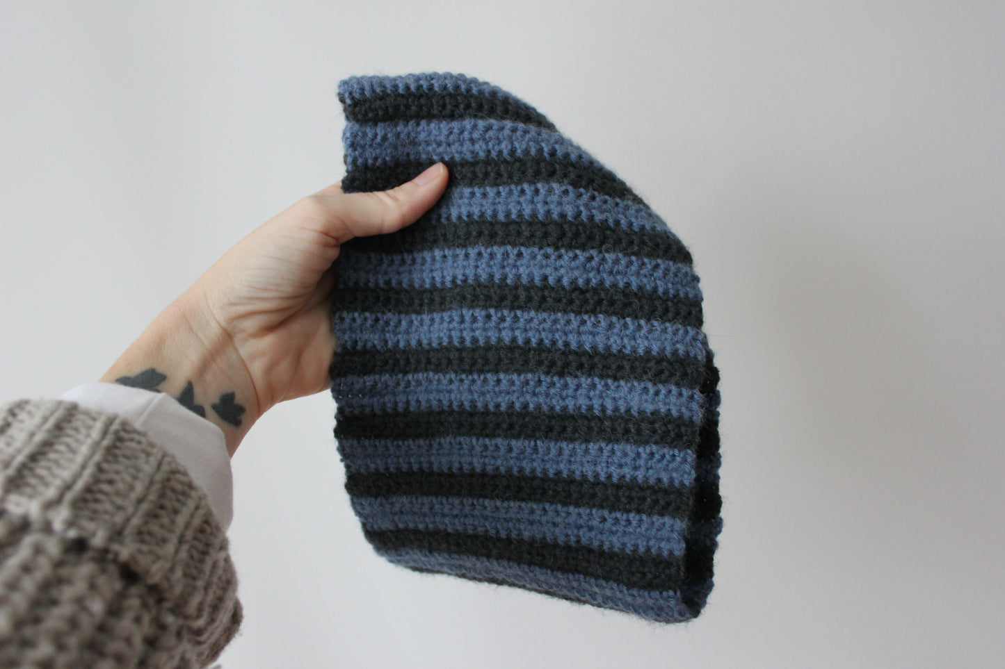 The Striped Neckwarmer (Blue edition)